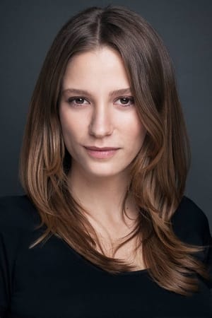 Serenay Sarikaya Image