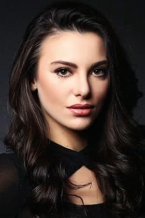 Tuvana Türkay Image