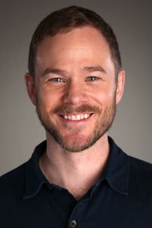 Aaron Ashmore Image