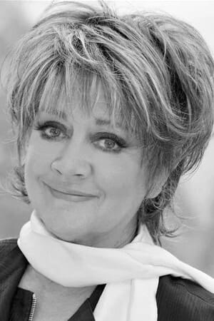 Amanda Barrie Image