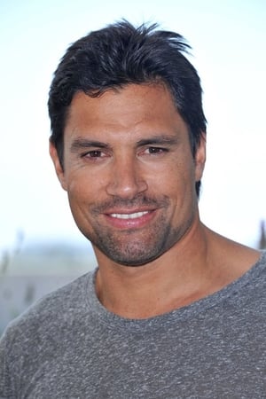 Manu Bennett Image