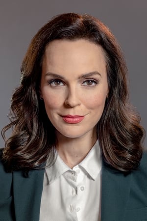 Erin Cahill Image