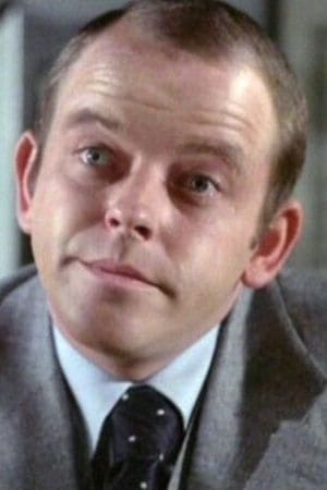 Julian Holloway Image