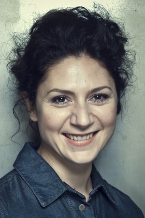 Martha Issová Image