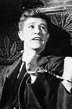 Alfred Lynch Image