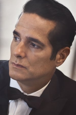 Yul Vazquez Image