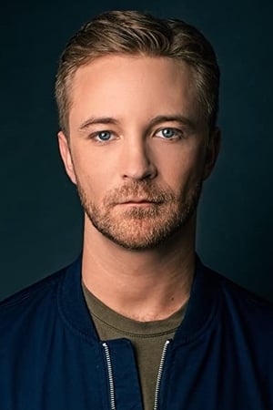 Michael Welch Image