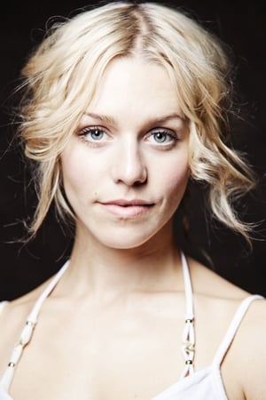 Julia Dietze Image