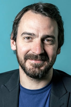 Ewen Leslie Image