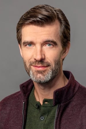 Lucas Bryant Image