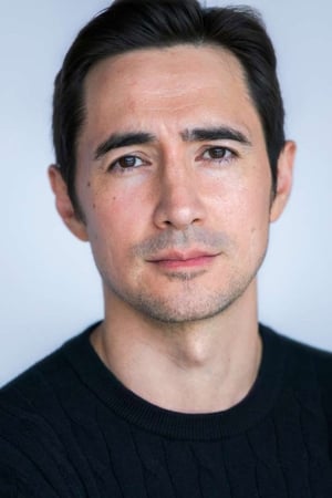 Alex Wyndham Image