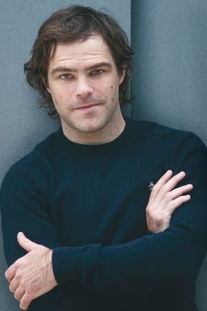 Peter Lanzani Image