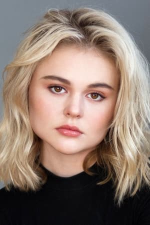 Emily Alyn Lind Image