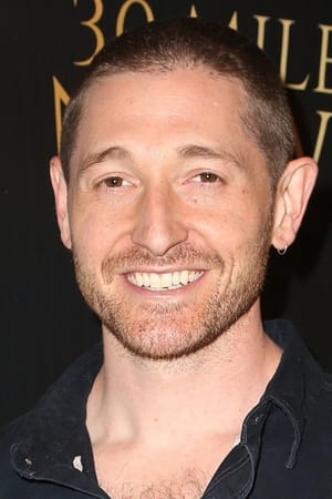 Lucas Neff Image