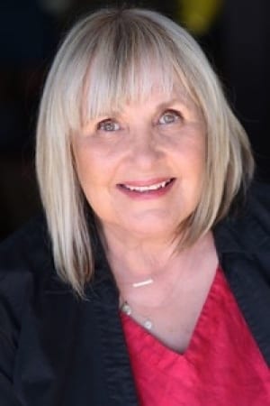 Julie Ariola Image