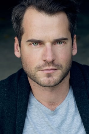David de Lautour Image